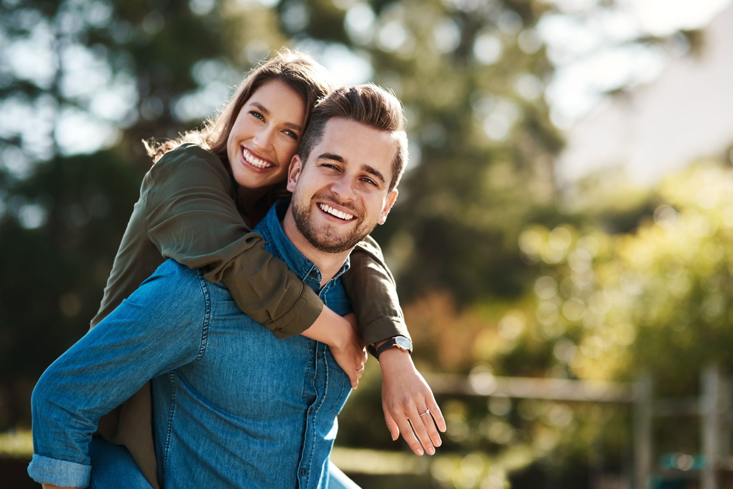 How Wokingham’s Town Centre Lifestyle Affects Teeth