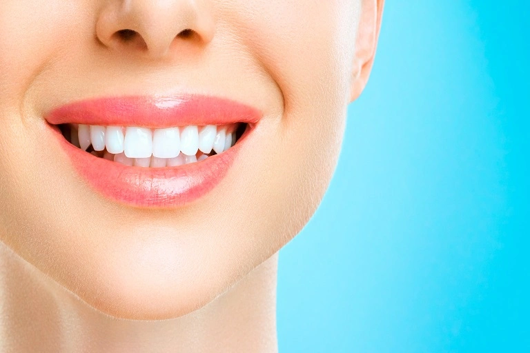 Top Foods and Drinks to Avoid to Prevent Discolouration of Teeth
