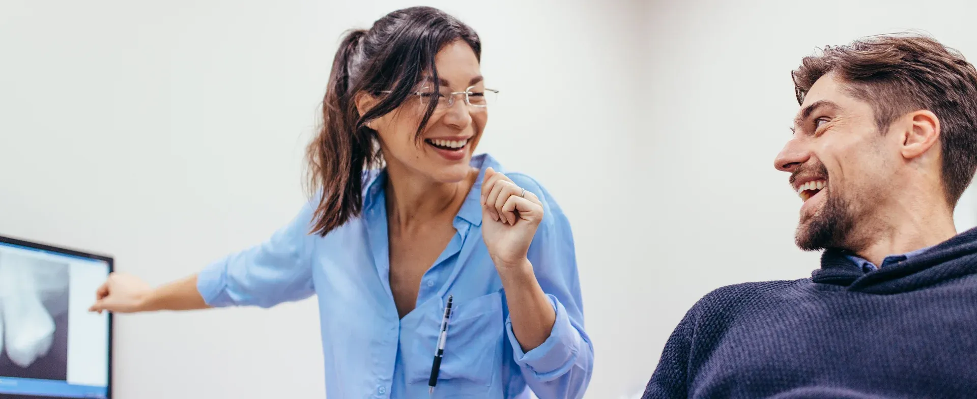 dentist-explaining-xray-to-patient